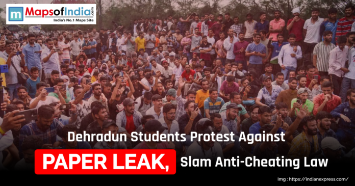 crowd of people protesting against paper leak slam