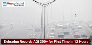Dehradun Records AQI 300+ for First Time in 12 Hours Traffic moving on a highway in Dehradun under heavy smog, highlighting severe air pollution as the city records AQI above 300